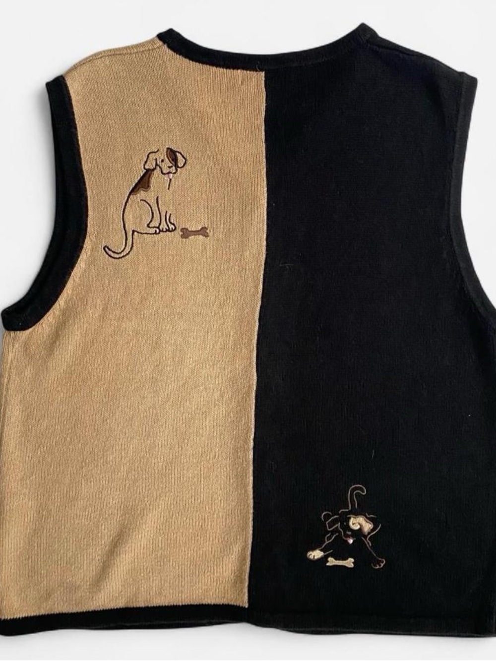 Vintage black & tan knit dog vest - Picture 3 of 9